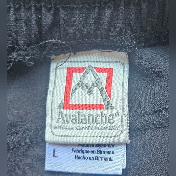 Avalanche Women's Size L Running Shorts Black - Picture 3 of 4